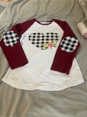 Boutique brand Kids Raglan Heart Patch Tee - White & Burgundy